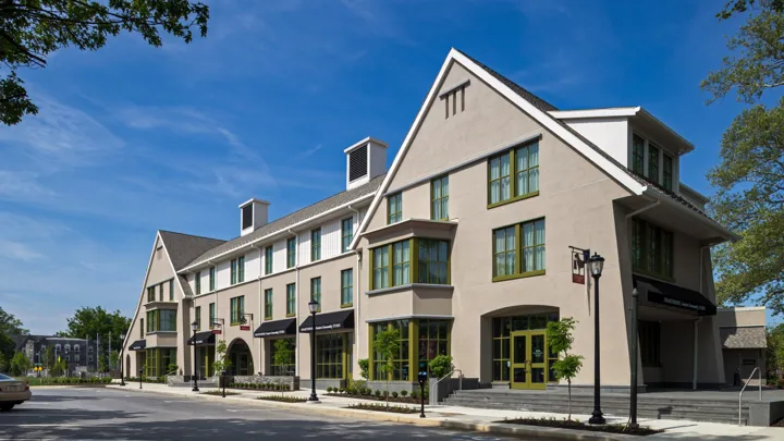 Exterior view of The Inn at Swarthmore during the day